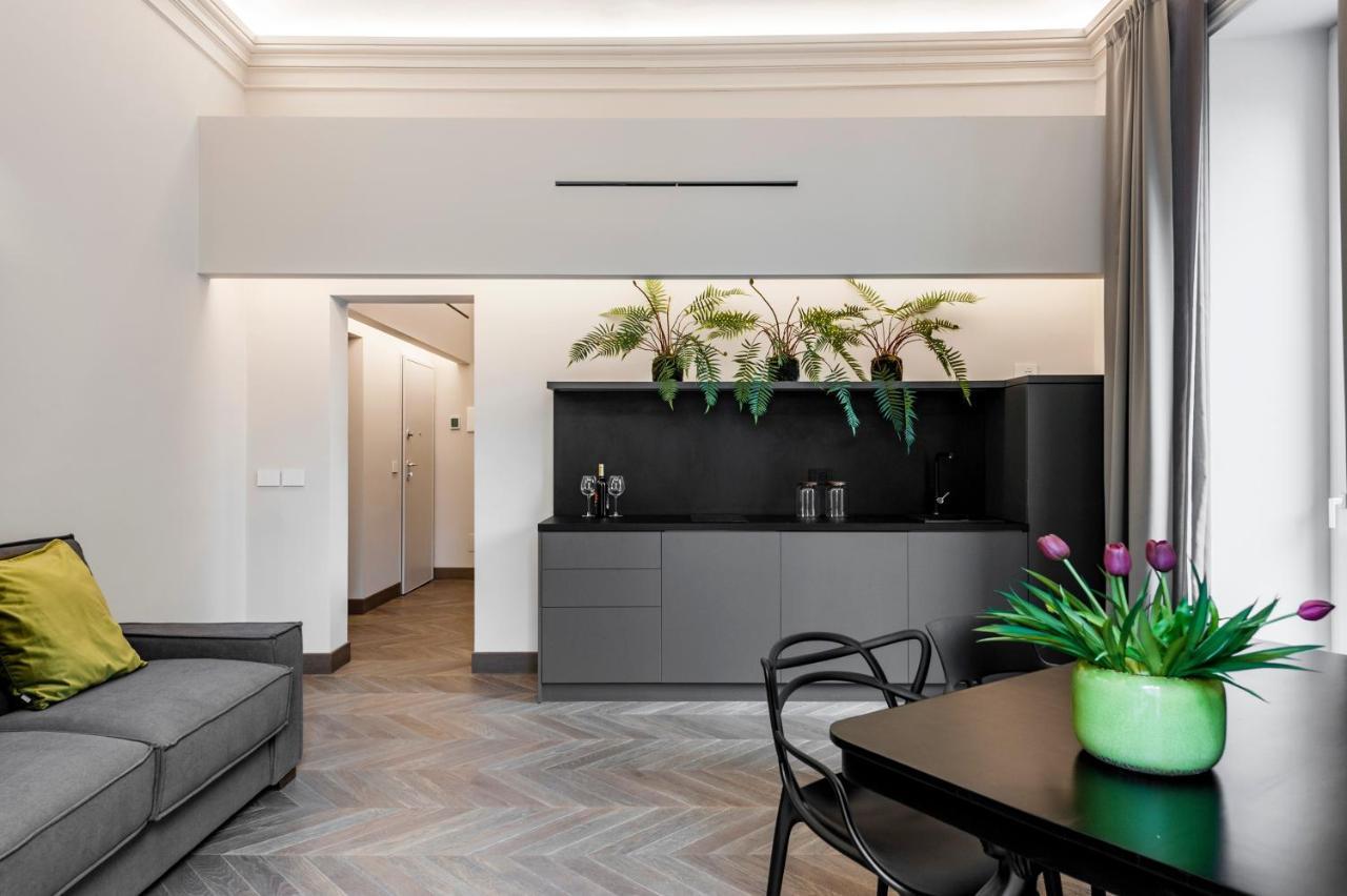 Ferrini Home - Etnea Portrait Catania-Fontanarossai nemzetközi repülőtér Kültér fotó